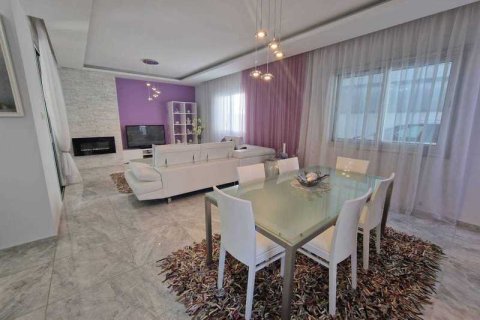 5 bedrooms Villa in Parekklisia, Cyprus No. 30983 1