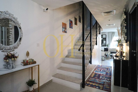 2 bedrooms Townhouse in Al Reef, UAE No. 9380 11