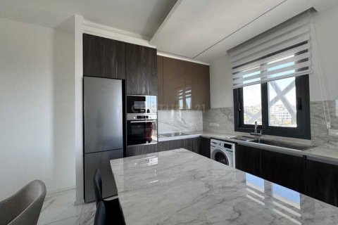 2 dormitorios Apartment en Limassol, Cyprus No. 66366 4