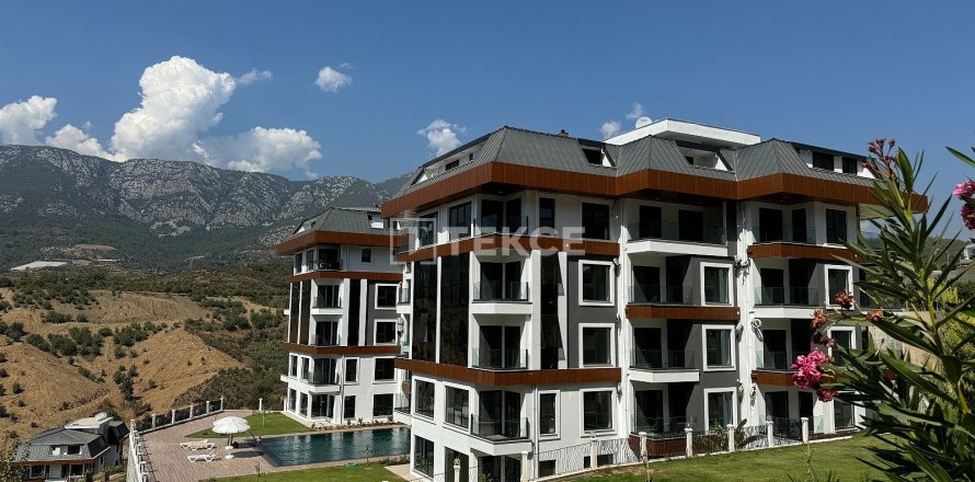 3+1 Penthouse in Alanya, Turkey No. 11389