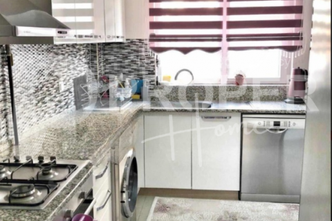 4 rooms Appartement à Muratpasa, Turkey No. 12247 1