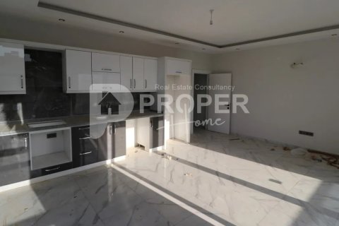 4 rooms Appartement à Mahmutlar, Turkey No. 12209 5