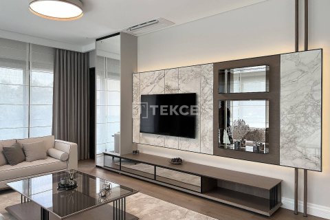 3+1 Apartment in Istanbul, Turkey No. 12251 11