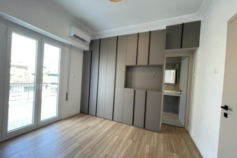 3 bedrooms Apartment in Athens, Greece No. 48438 3