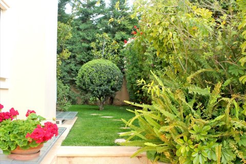 5 bedrooms Villa in Glyfada, Greece No. 60427 4