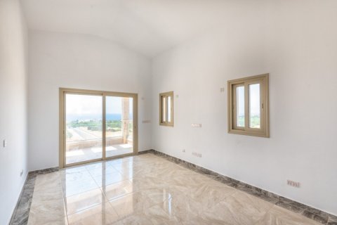 7 bedrooms Villa in Paphos, Cyprus No. 37752 9