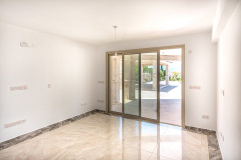 7 dormitorios Villa en Paphos, Cyprus No. 37752 8