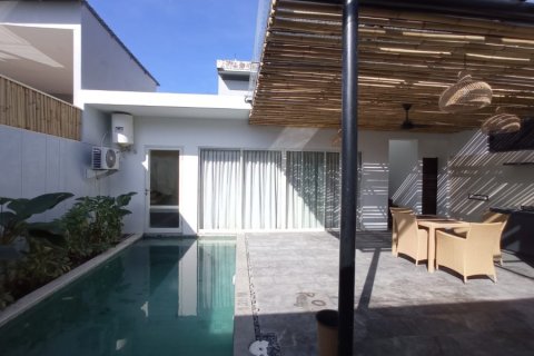 2 bedrooms Villa in Nusa Dua, Indonesia No. 70930 1