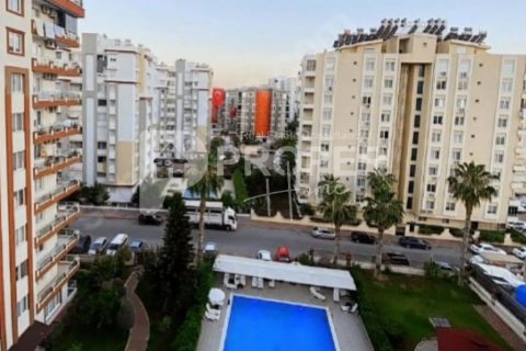 4 rooms Appartement à Konyaalti, Turkey No. 12697 1