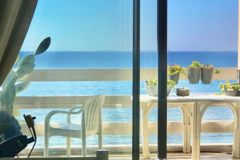 3 dormitorios Apartment en Palaio Faliro, Greece No. 55597 2