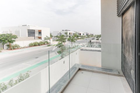 4 dormitorios Villa en  Yas Island, UAE No. 4454 11