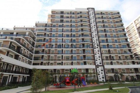 2+1 Apartment in Beylikduezue, Turkey No. 17396 28