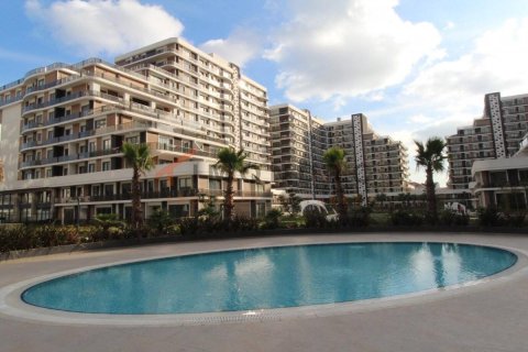 2+1 Apartment in Beylikduezue, Turkey No. 17396 11