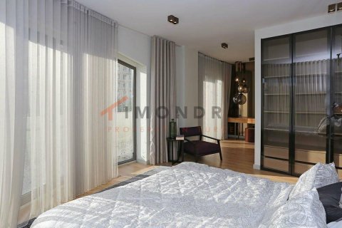 2+1 Apartment in Beylikduezue, Turkey No. 17396 20