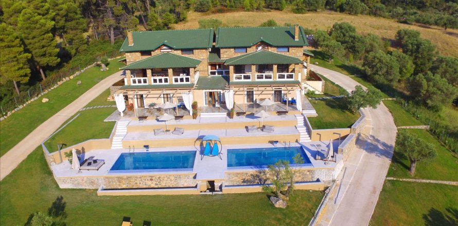 Studio Villa in Chalkidiki, Greece No. 56452