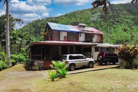 3 dormitorios House en Saint Paul, Dominica No. 66285 1