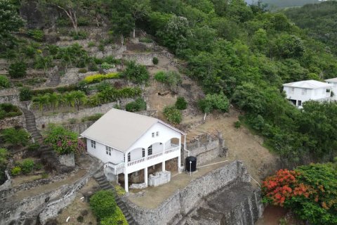 2 chambres Villa à Colihaut, Dominica No. 66270 3