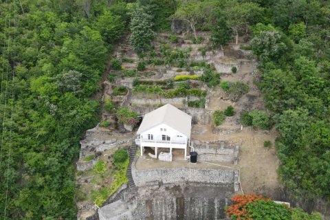 2 chambres Villa à Colihaut, Dominica No. 66270 10