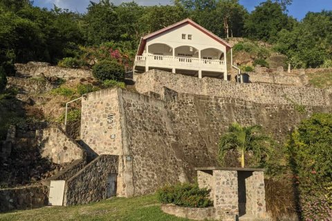 2 chambres Villa à Colihaut, Dominica No. 66270 1