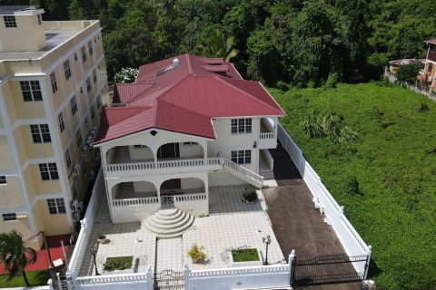 6 dormitorios House en Portsmouth, Dominica No. 66282 3