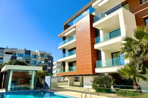 3 dormitorios Apartment en Limassol, Cyprus No. 45584 1