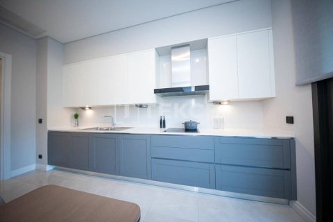 5+1 Apartment in Istanbul, Turkey No. 20840 12