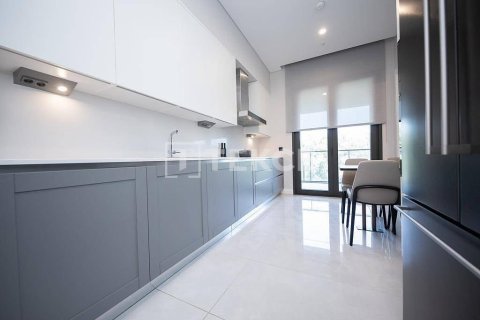 5+1 Appartement à Istanbul, Turkey No. 20840 13