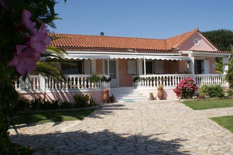 250m² Villa in Corfu, Greece No. 60478 2