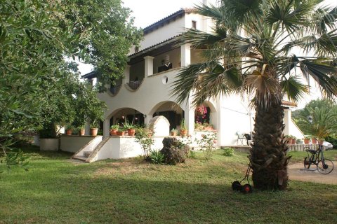 310m² House à Corfu, Greece No. 60477 5