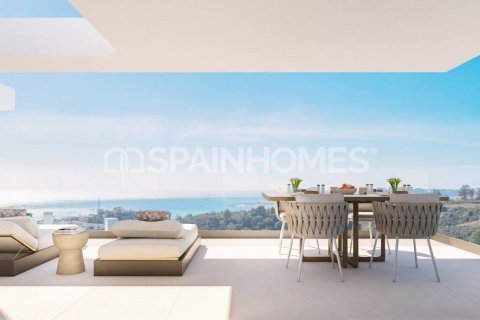 3 bedrooms Penthouse in Fuengirola, Spain No. 25724 14