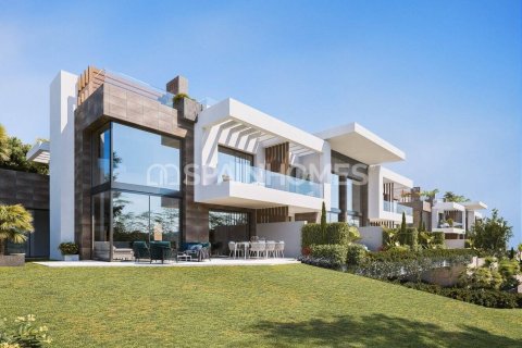 5 bedrooms Villa in Marbella, Spain No. 25727 7