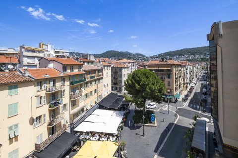 4 bedrooms Apartment in Nice, France No. 67396 3