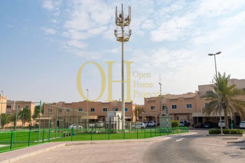 3 bedrooms Townhouse in Al Reef, UAE No. 42332 1