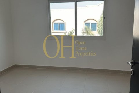 3 bedrooms Townhouse in Al Reef, UAE No. 42332 6