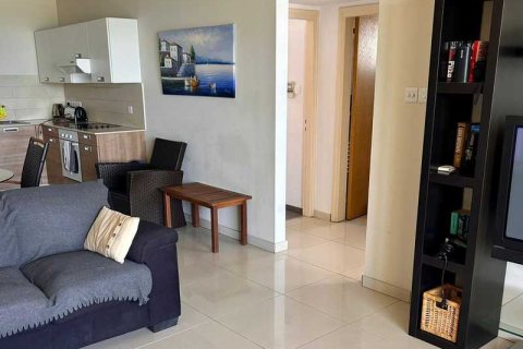 2 bedrooms Apartment in Larnaca, Cyprus No. 72422 15