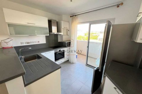 3 dormitorios Apartment en Germasogeia, Cyprus No. 72428 4