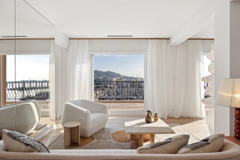 3 dormitorios Apartment en Cannes, France No. 68005 2