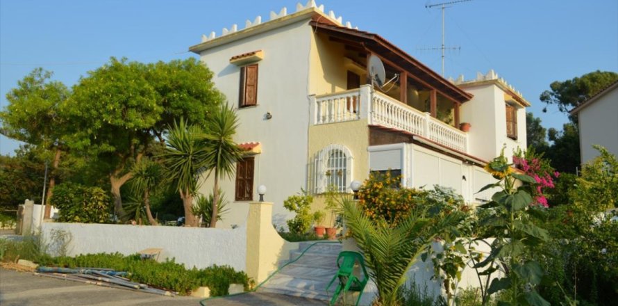 4 bedrooms Villa in Rhodes, Greece No. 50036