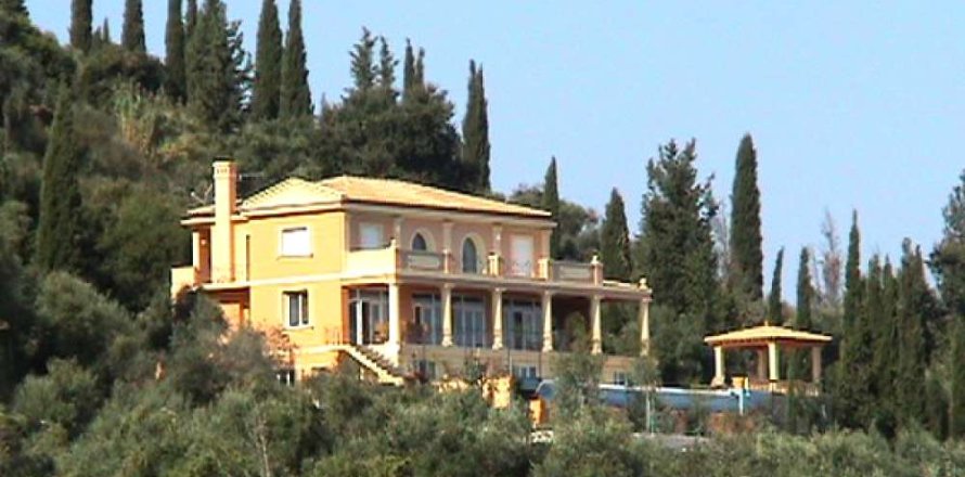 4 bedrooms House in Corfu, Greece No. 24787