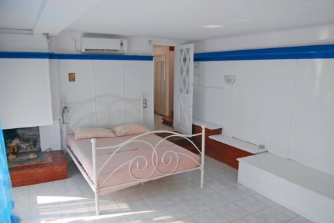 3 bedrooms Villa in Athens, Greece No. 50278 13