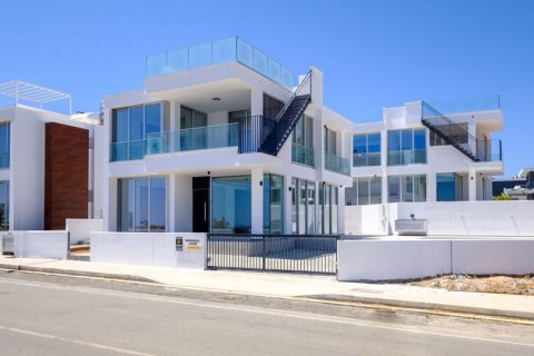 5 bedrooms Villa in Protaras, Cyprus No. 37006 13