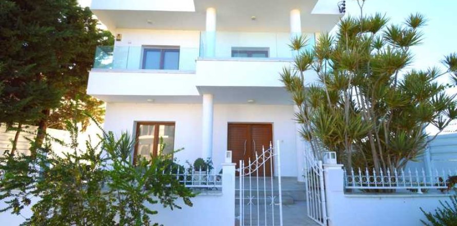 4 dormitorios House en Pyla, Cyprus No. 72792