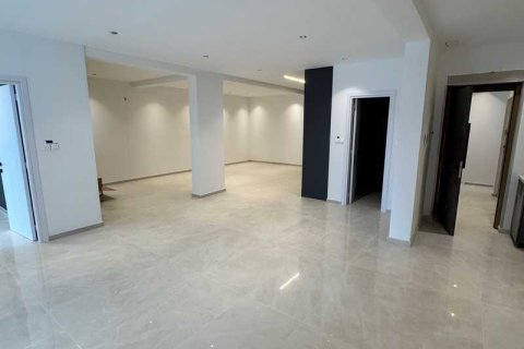 4 dormitorios Apartment en Agios Athanasios, Cyprus No. 75159 2