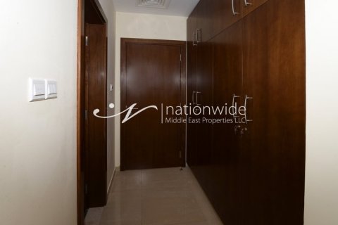 3 dormitorios Apartment en Baniyas, UAE No. 3358 13