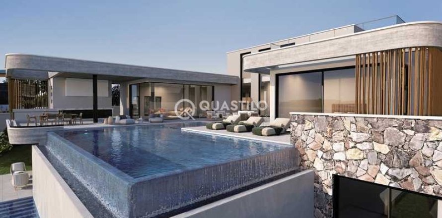 4 bedrooms Villa in Mesa Geitonia, Cyprus No. 65571