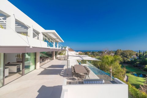 5 bedrooms Villa in Benahavis, Spain No. 27051 12