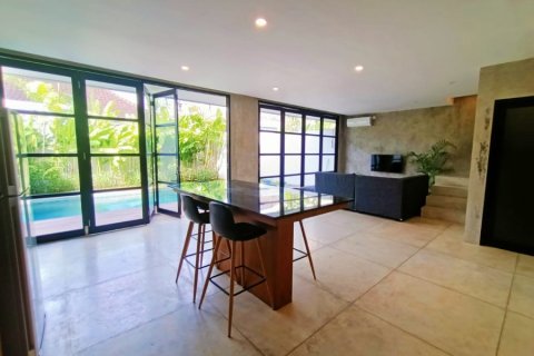 2 bedrooms Villa in Canggu, Indonesia No. 22723 4