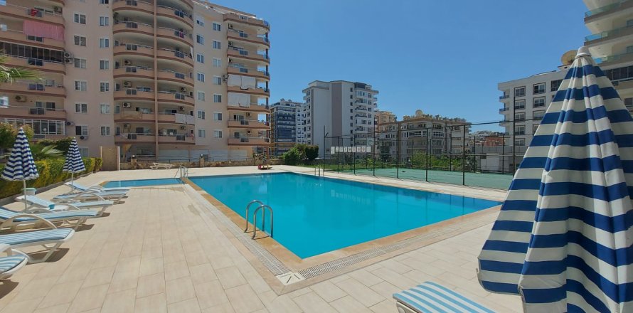 3+2 Apartment en Mahmutlar, Turkey No. 12289