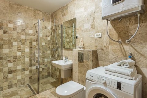 2 chambres Appartement à Budva, Montenegro No. 66779 8