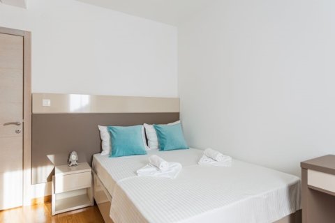 2 dormitorios Apartment en Budva, Montenegro No. 66779 15